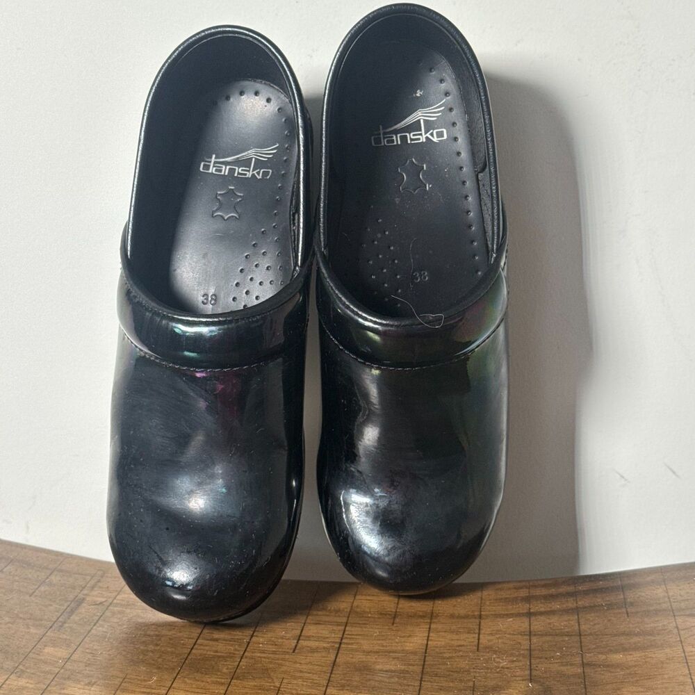 Dansko Clogs Womens EU 38 Black Iridescent Patent Leather Slip On Comfort Shoes